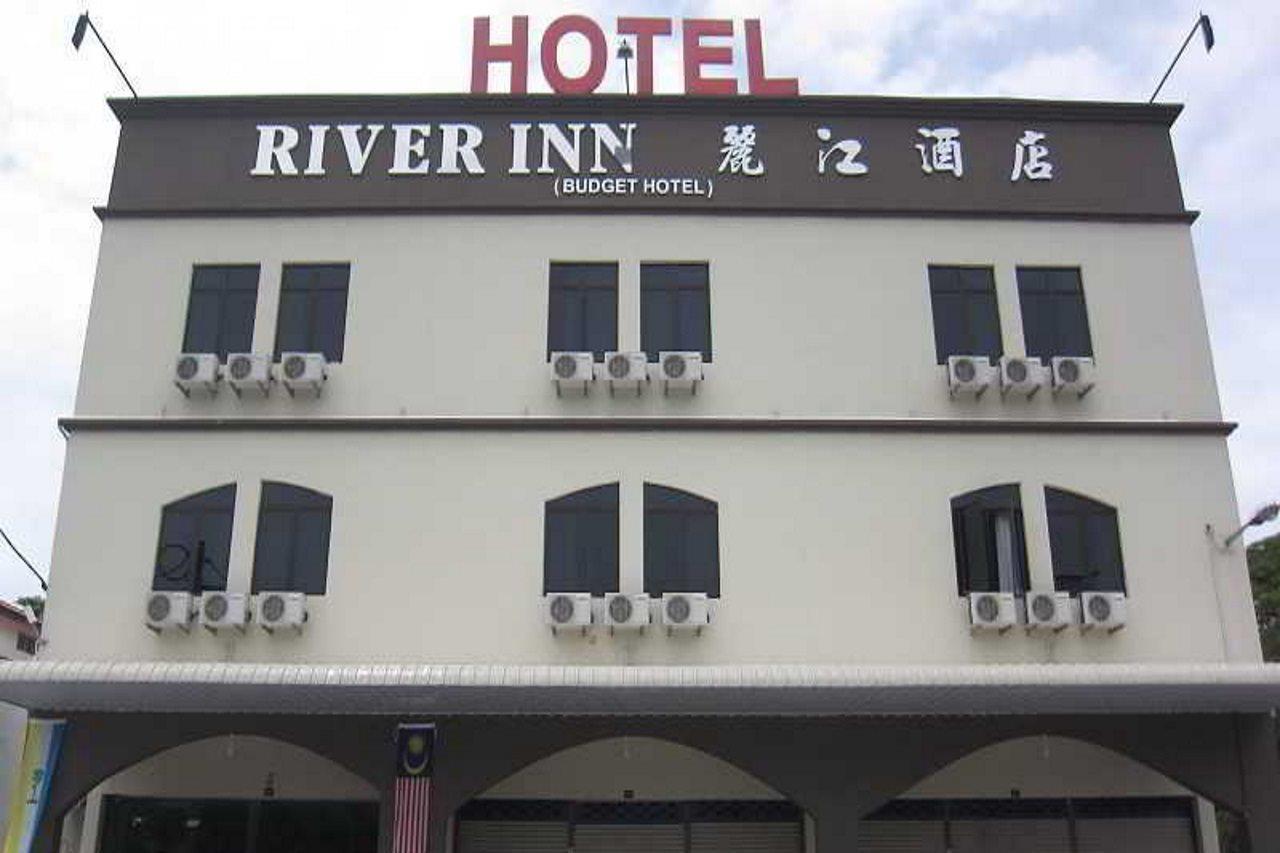 Oyo 301 River Inn Hotel Butterworth Esterno foto
