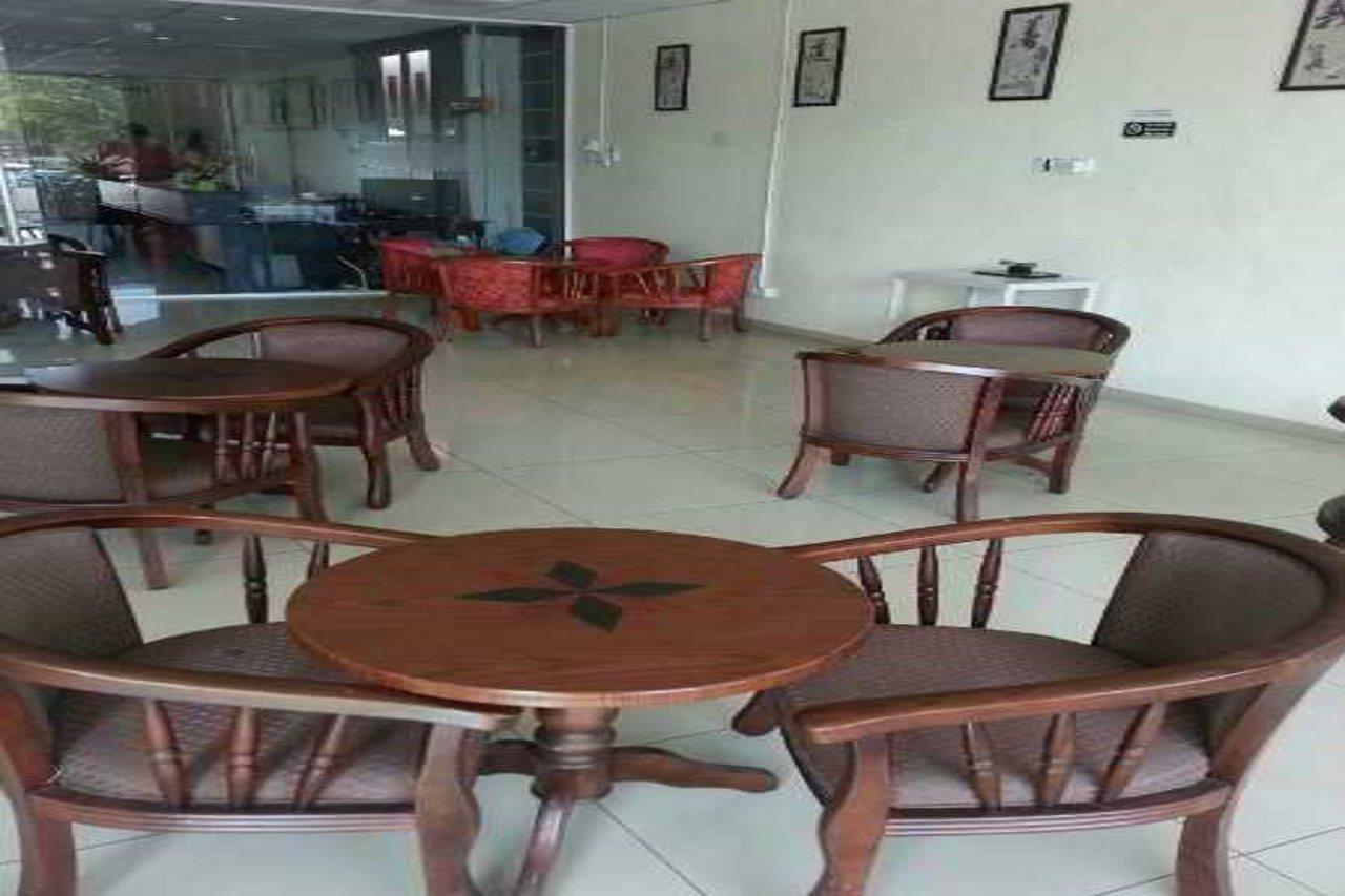 Oyo 301 River Inn Hotel Butterworth Esterno foto