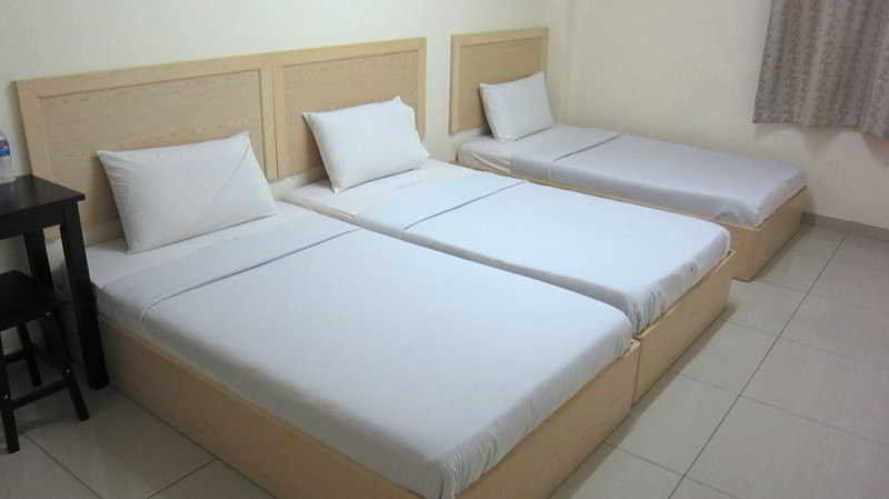 Oyo 301 River Inn Hotel Butterworth Esterno foto