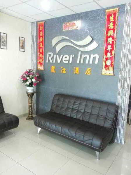 Oyo 301 River Inn Hotel Butterworth Esterno foto